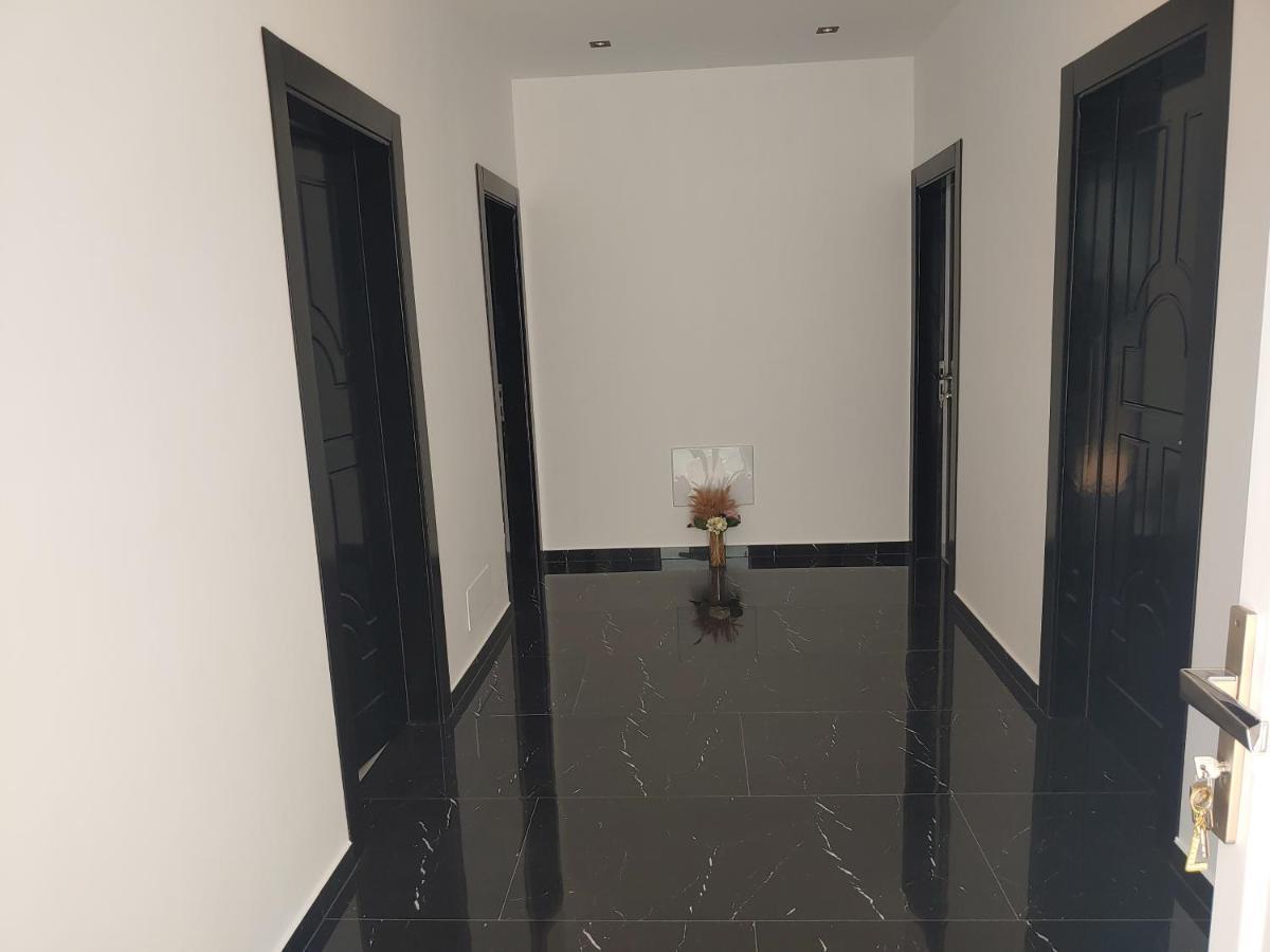 Villa Leonel Zeka Εξαμίλιο Εξωτερικό φωτογραφία